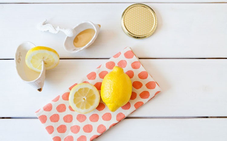limon ile bal, yoğurt, karbonat maskesi, limonun faydaları